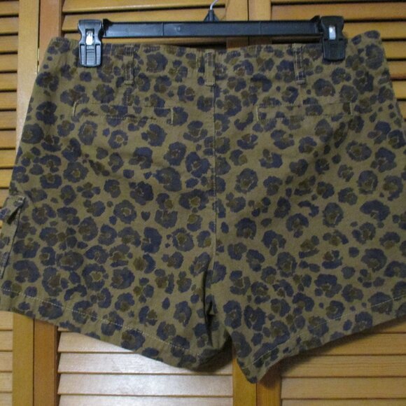 J. Crew shorts cotton animal print with stretch & pockets like new size 12 - Picture 6 of 7